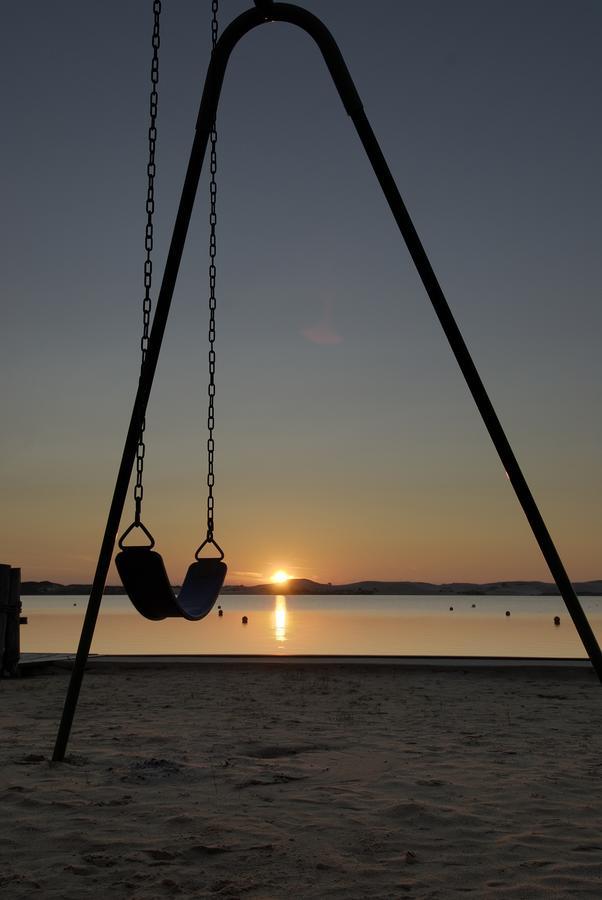מירס Dunes Waterfront Resort מראה חיצוני תמונה
