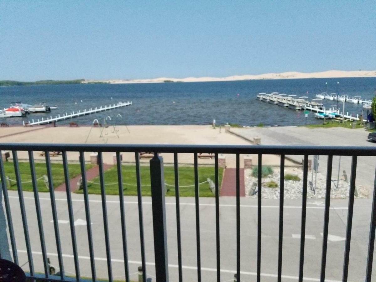 מירס Dunes Waterfront Resort מראה חיצוני תמונה
